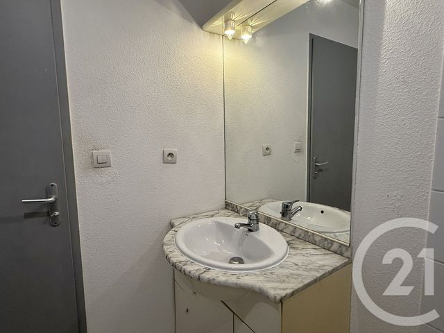Afficher la photo en grand Appartement T2 à vendre - 2 pièces - 45.36 m2 - MURET - 31 - MIDI-PYRENEES - Century 21 S.D.I.