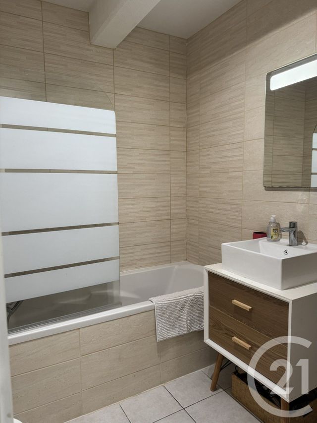 Afficher la photo en grand Appartement T4 à vendre - 4 pièces - 83.74 m2 - MURET - 31 - MIDI-PYRENEES - Century 21 S.D.I.