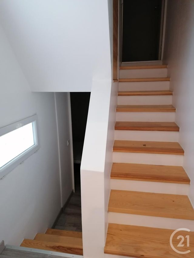 Appartement F3 à louer - 3 pièces - 52.19 m2 - MONTESQUIEU VOLVESTRE - 31 - MIDI-PYRENEES - Century 21 S.D.I.