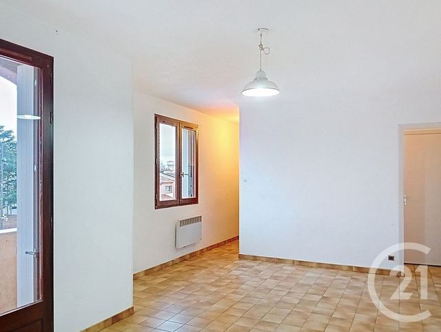 Appartement Studio à louer - 1 pièce - 28.0 m2 - CUGNAUX - 31 - MIDI-PYRENEES - Century 21 S.D.I.