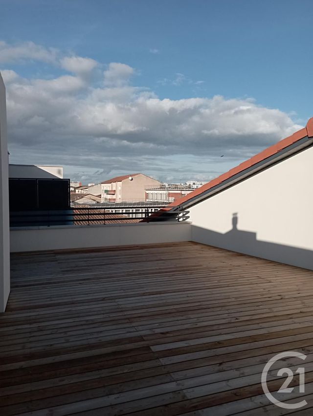 Appartement F3 à louer - 3 pièces - 61.1 m2 - MURET - 31 - MIDI-PYRENEES - Century 21 S.D.I.