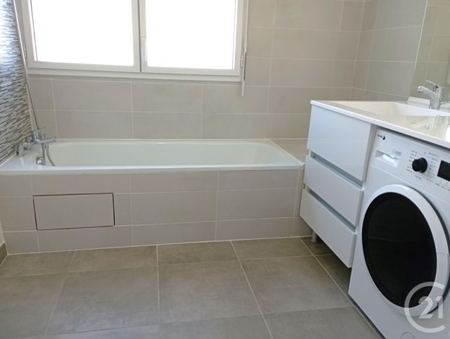 Appartement F3 à louer - 3 pièces - 61.1 m2 - MURET - 31 - MIDI-PYRENEES - Century 21 S.D.I.